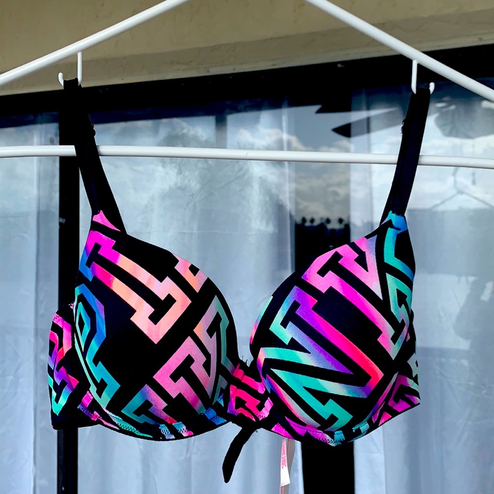 PINK Wear everywhere lightly lined bra